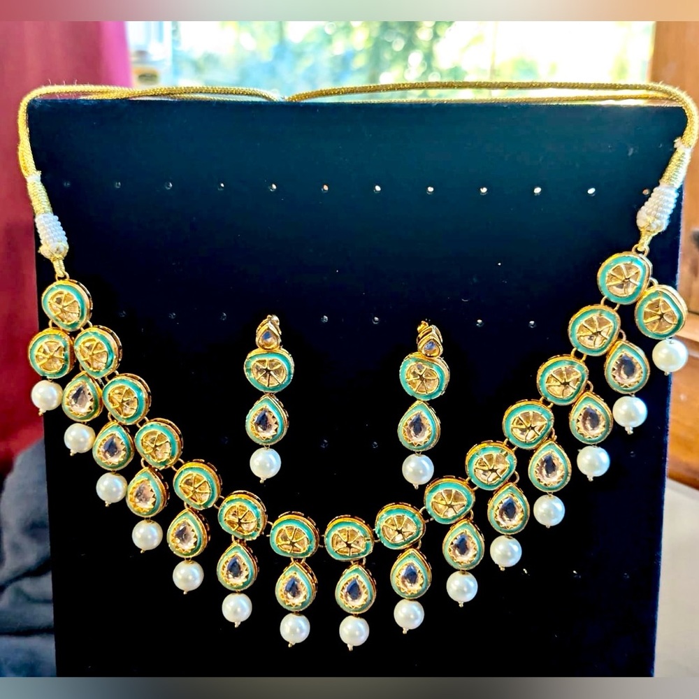 New!Finely Hand Crafted House Of RuSa Vintage Venetian Set ;Neckpiece & Earrings